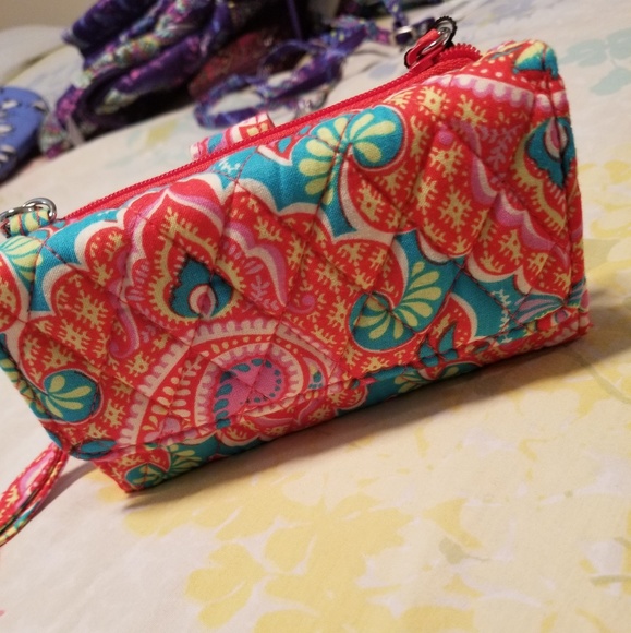 Smartphone Wristlet for iPhone 6 - Picture 1 of 4